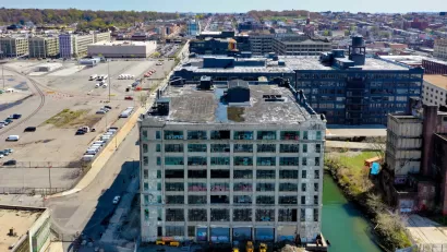 A worn down industrial building in Brooklyn.